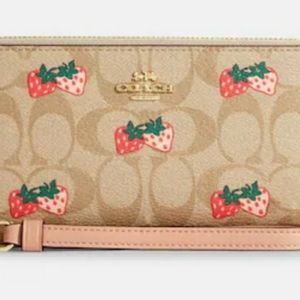 🍓 Brand 🆕 Long Zip Around Wallet In Signature Canvas With 🍓Strawberry Print🍓